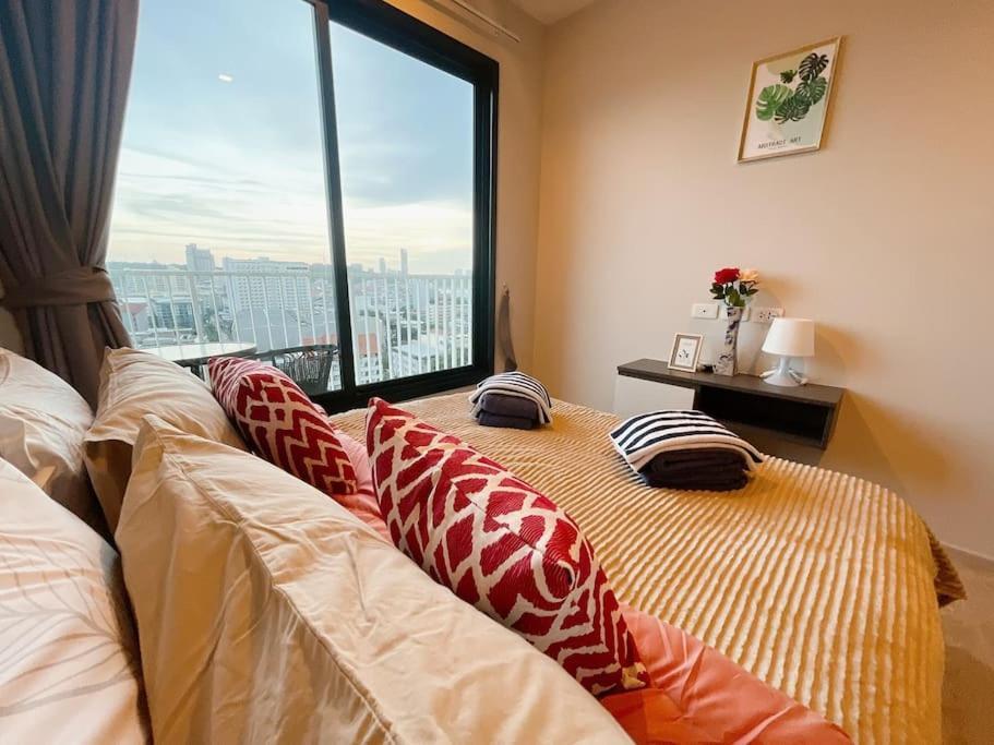 Base Central Pattaya Long Balcony King-Bed With Infinity Pool & Free Netflix! מראה חיצוני תמונה