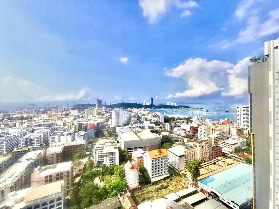 Base Central Pattaya Long Balcony King-Bed With Infinity Pool & Free Netflix! מראה חיצוני תמונה