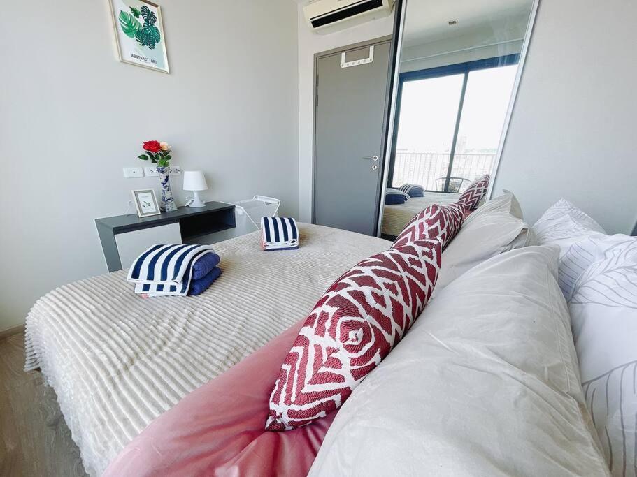 Base Central Pattaya Long Balcony King-Bed With Infinity Pool & Free Netflix! מראה חיצוני תמונה