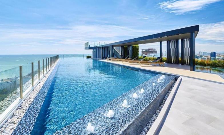 Base Central Pattaya Long Balcony King-Bed With Infinity Pool & Free Netflix! מראה חיצוני תמונה