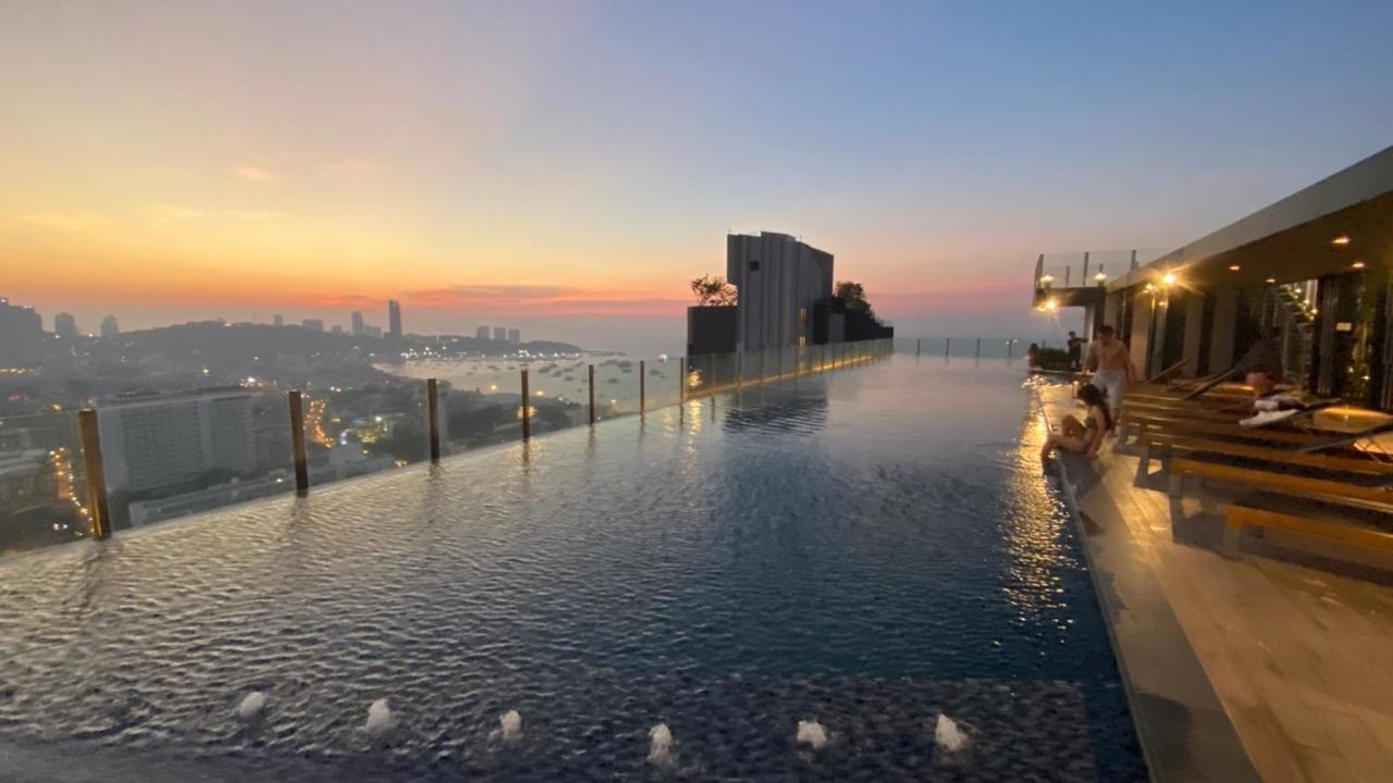 Base Central Pattaya Long Balcony King-Bed With Infinity Pool & Free Netflix! מראה חיצוני תמונה