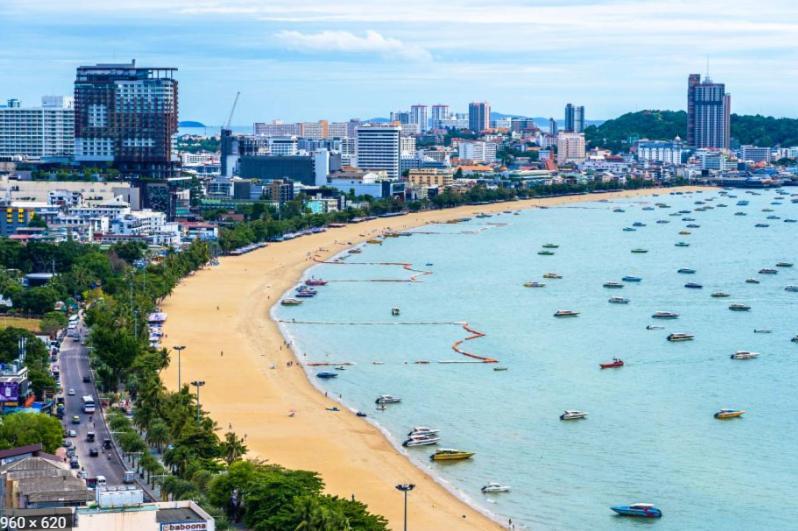 Base Central Pattaya Long Balcony King-Bed With Infinity Pool & Free Netflix! מראה חיצוני תמונה