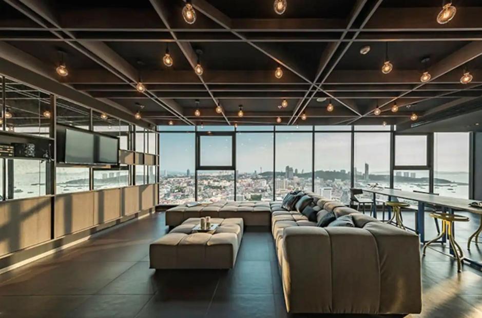 Base Central Pattaya Long Balcony King-Bed With Infinity Pool & Free Netflix! מראה חיצוני תמונה